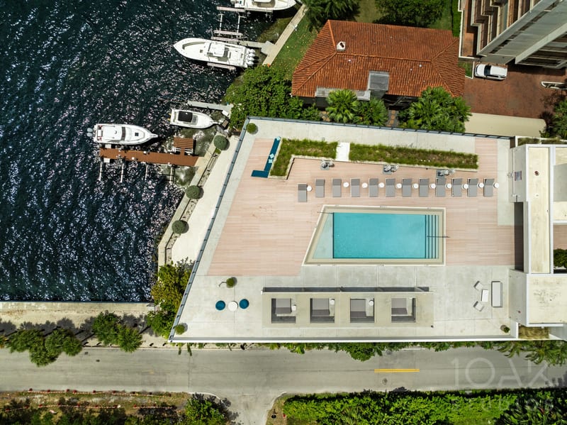 aerial · 3581-e-glencoe-st