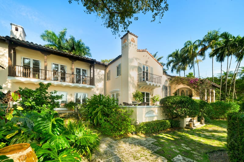 exterior · 3467-n-moorings-way