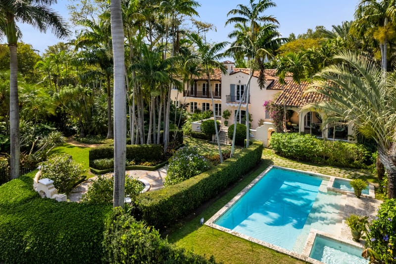 exterior · 3467-n-moorings-way