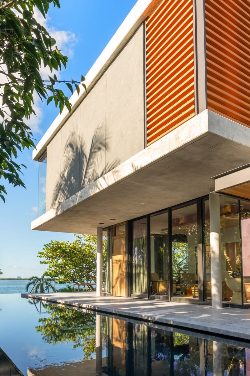 exterior · 845-e-dilido-dr