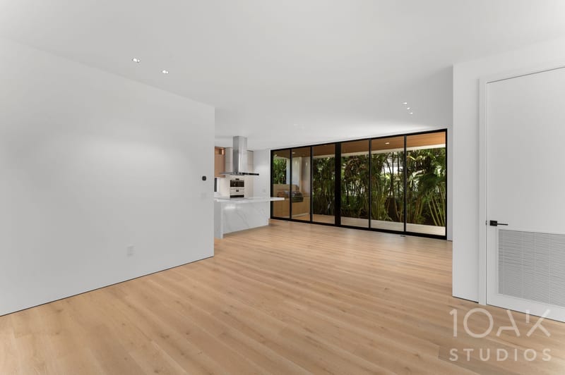 interior · 165-hampton