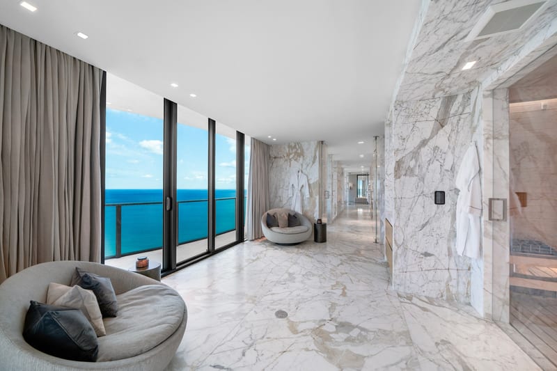 interior · 19575-collins-ave