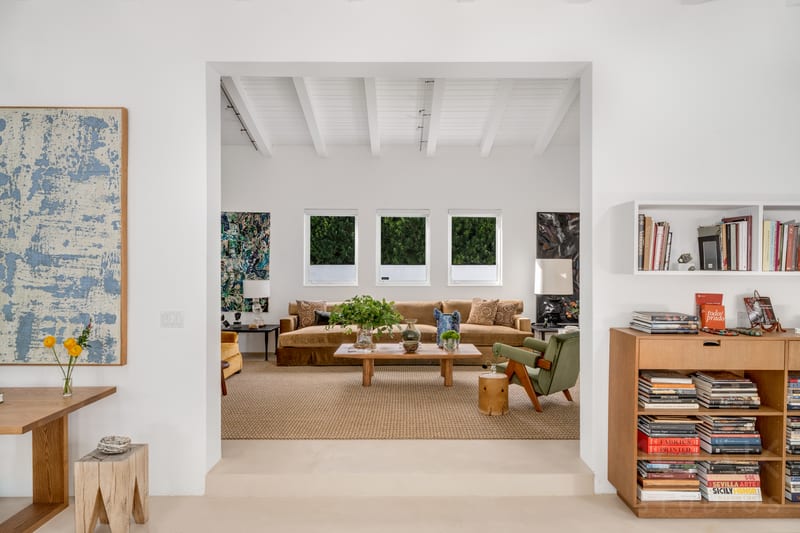 interior · 3325-pine-tree-dr