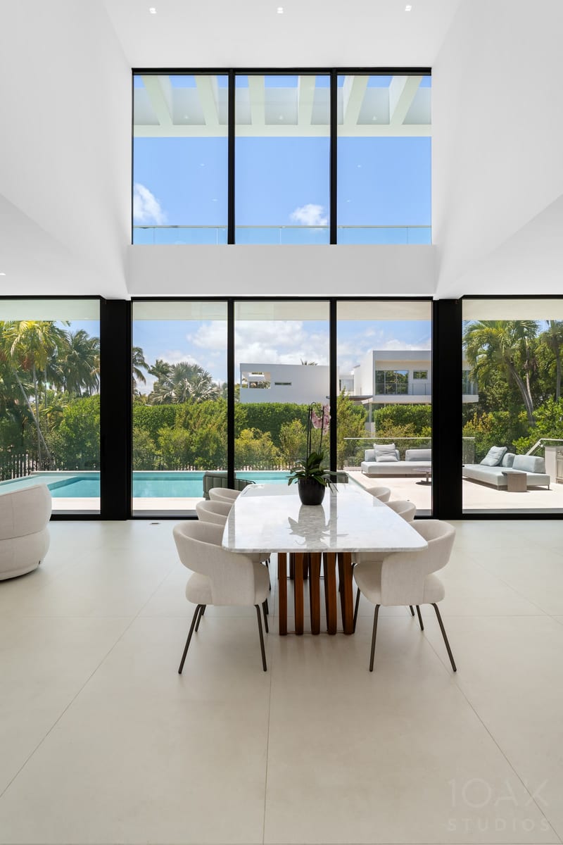 interior · 35-s-hibiscus-dr