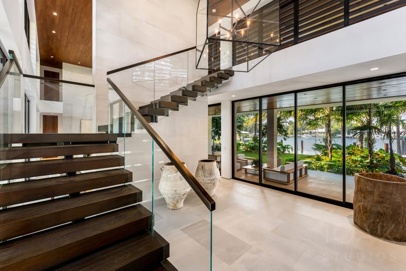 interior · 625-reinante-ave